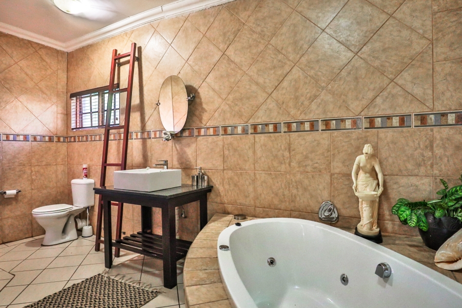 11 Bedroom Property for Sale in Protea Park North West